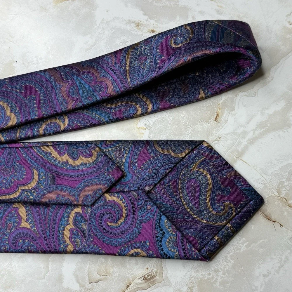 NWOT‎ Jos. A. Bank Reserve Silk Tie Paisley Purple Blue 3